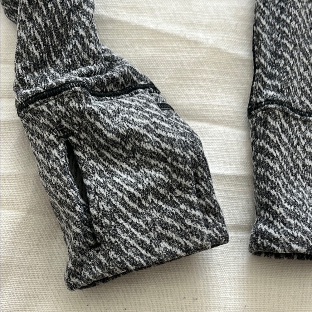 Lululemon Athletica Gray Long Sleeve Athletic Top - Picture 3 of 12